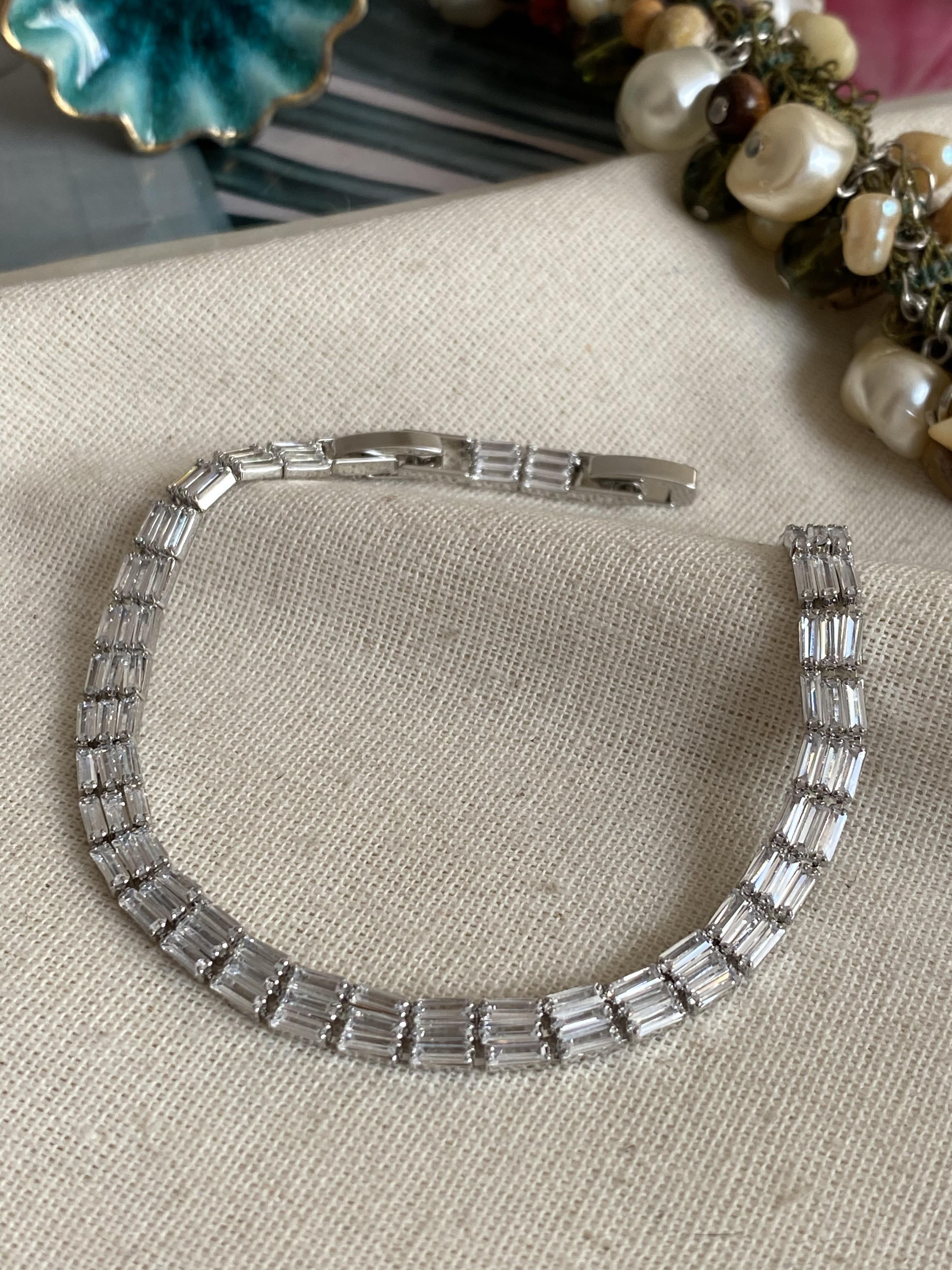 Üç Sıra Kesme Taş Silver Suyolu Bileklik