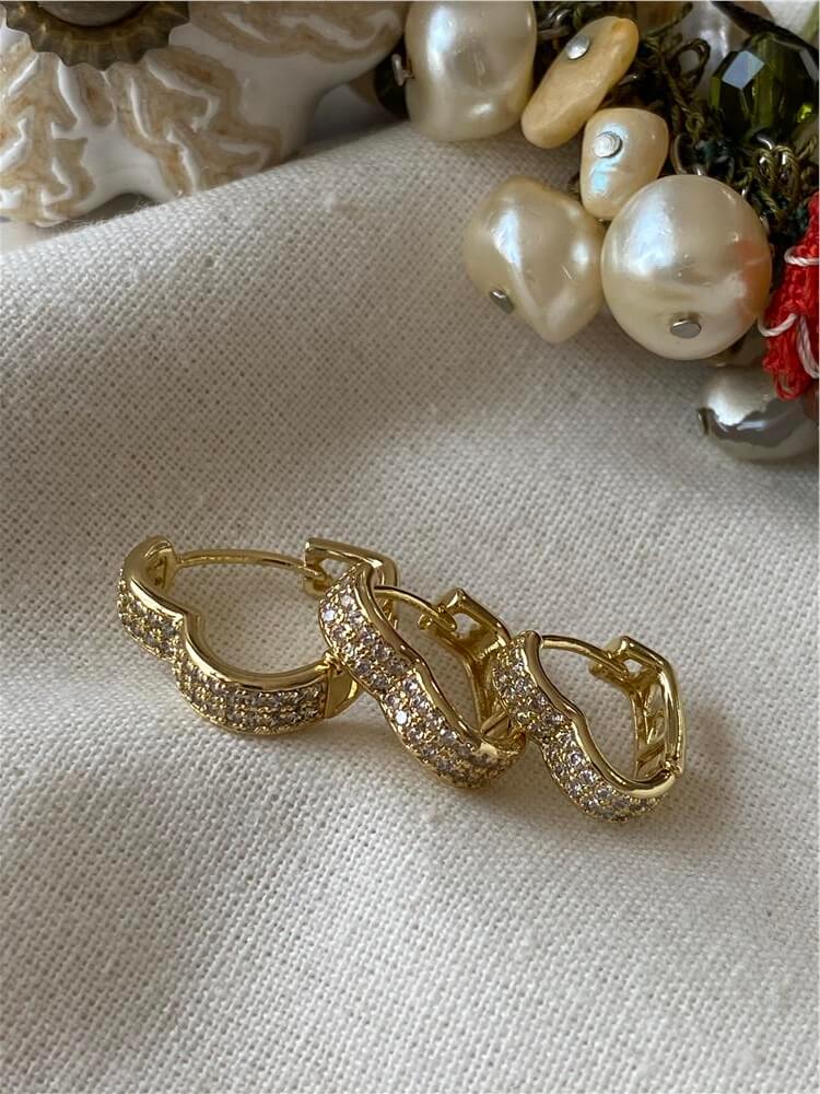 Üçlü 14K Taşlı Kalp Küpe Seti