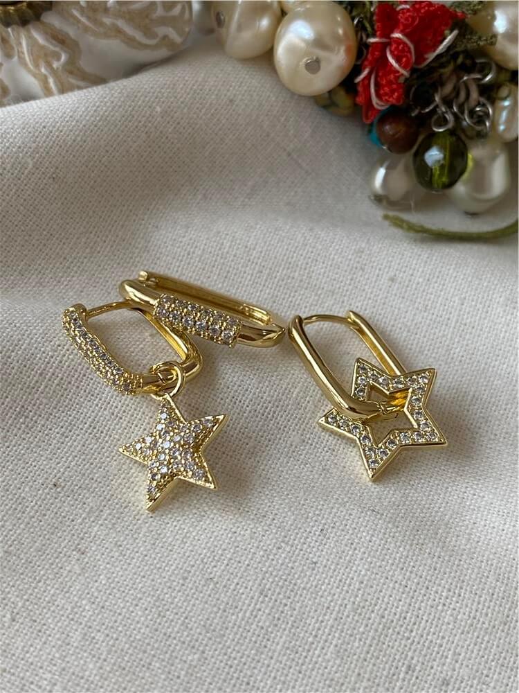 Üçlü 14K Taşlı Yıldız Charmlı Oval Küpe Seti