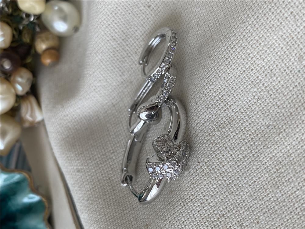 Üçlü Cross Heart Küpe