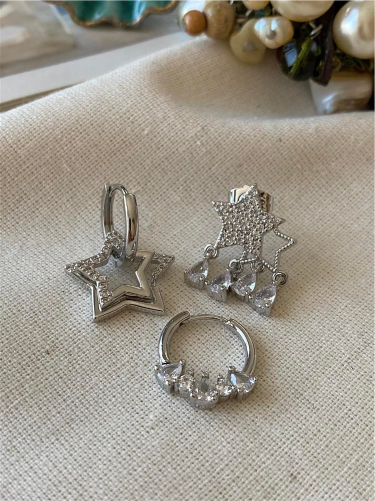 Üçlü Damla Sallantılı Yıldız Küpe