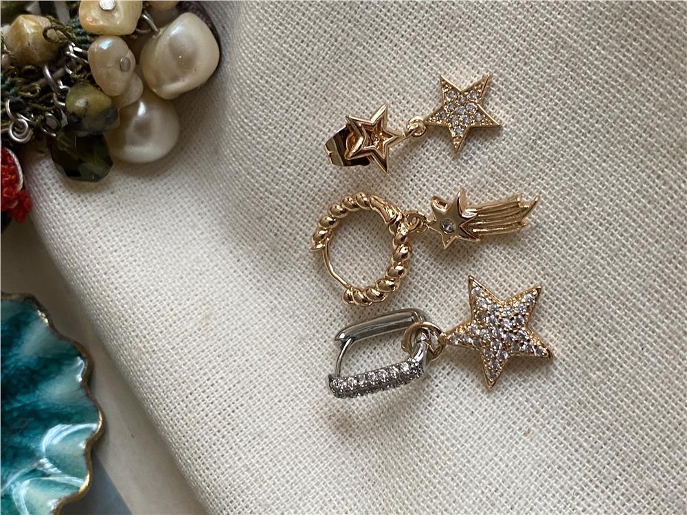 Üçlü Different Stars Küpe