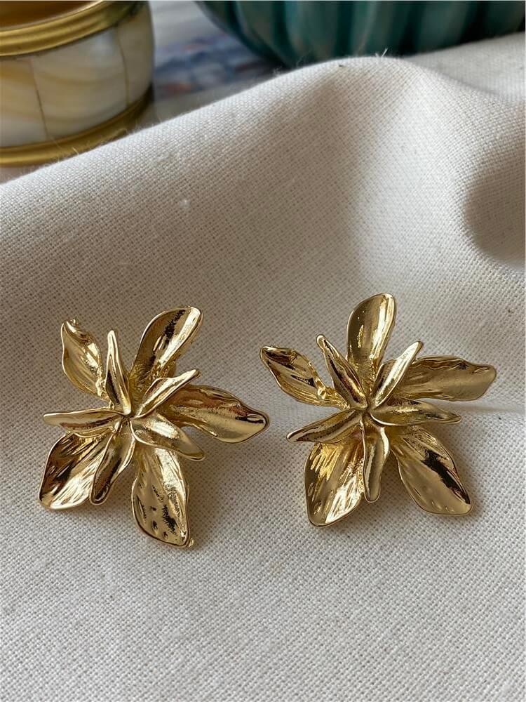 Vintage Gold Çiçek Küpe