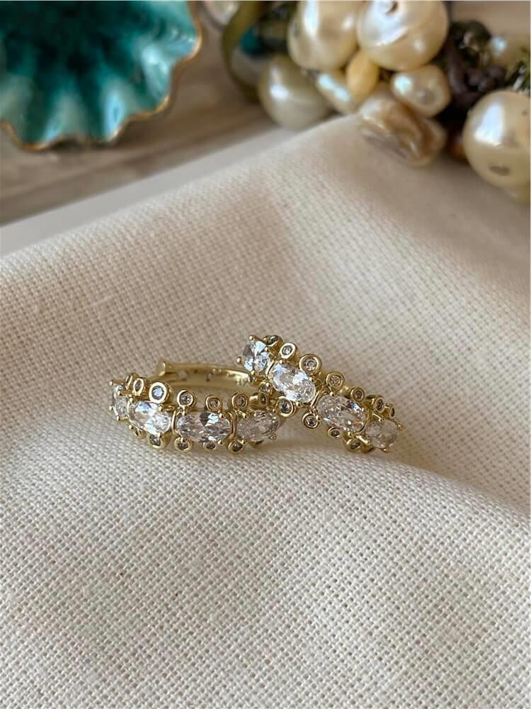 VIP 14K Badem Taşlı Halka Küpe