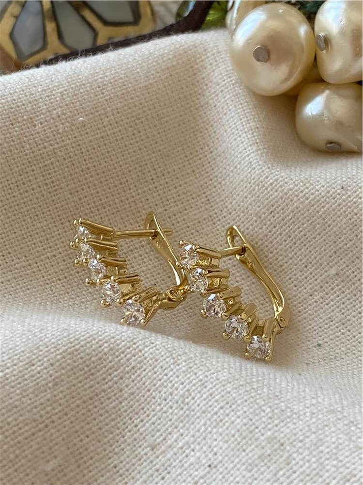 VIP 14K Beştaş Küpe