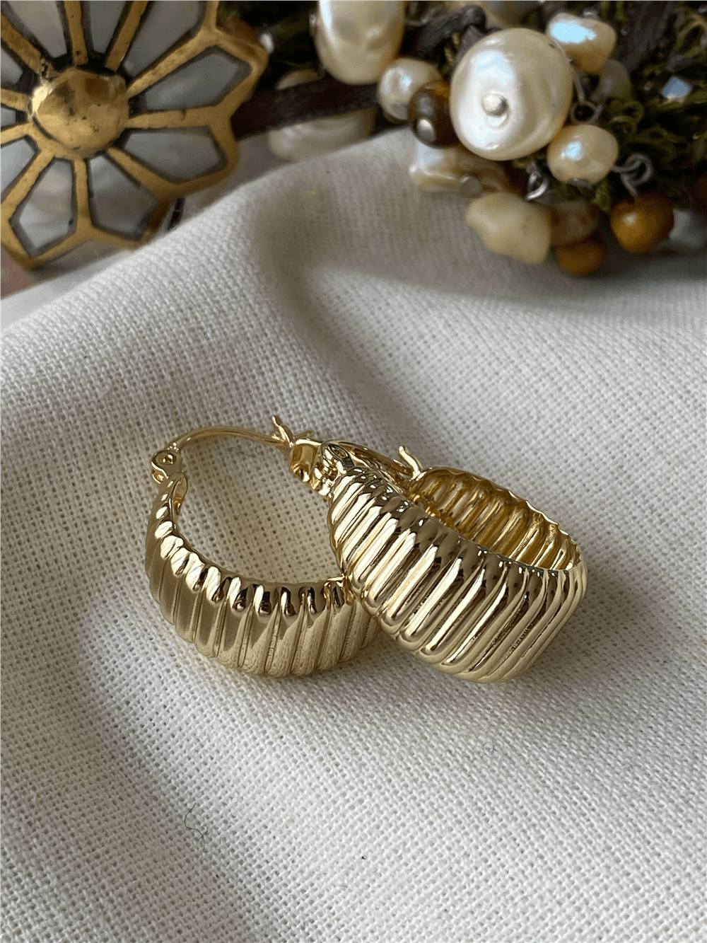 VIP 14K Çizgili Vintage Model Küpe