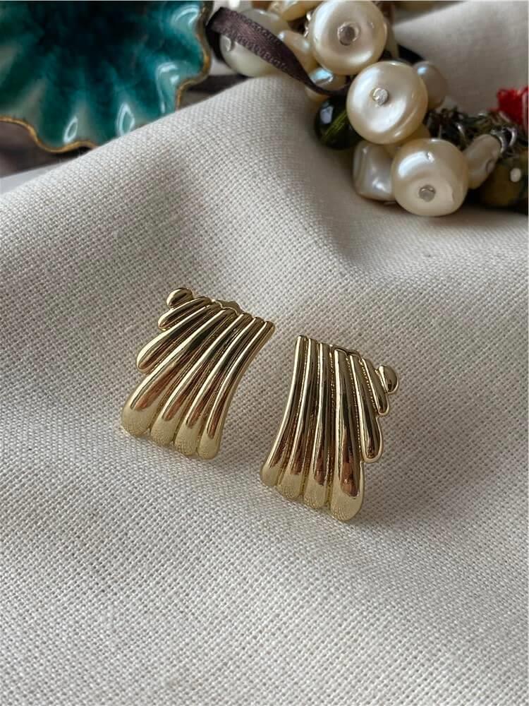 VIP 14K Desenli Mini Plaka Küpe