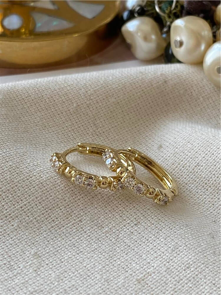VIP 14K Desenli Taşlı Mini Halka Küpe