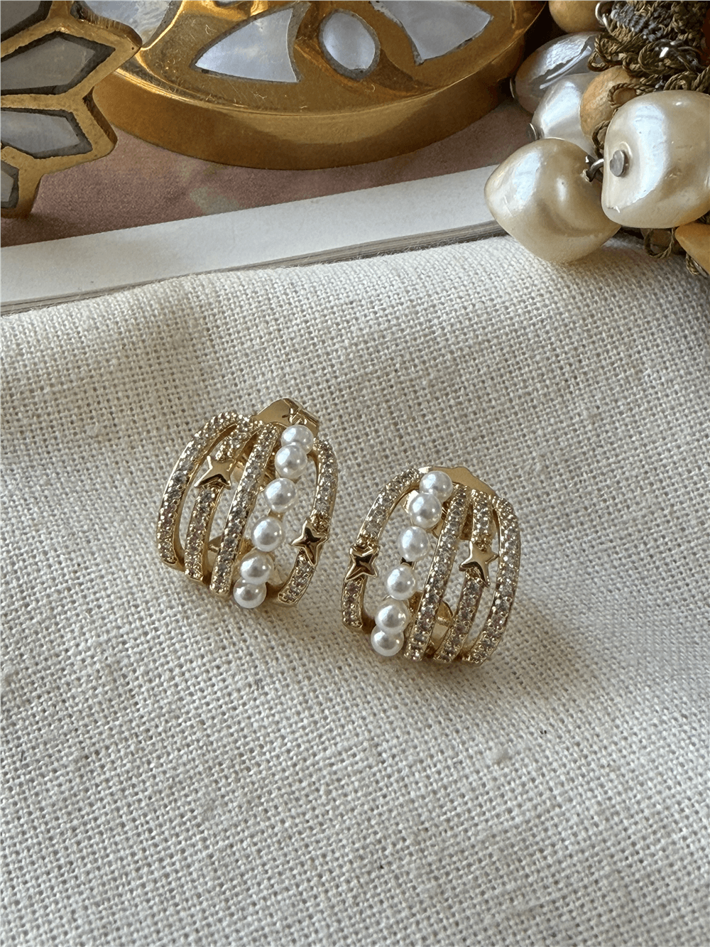 VIP 14K İncili Taşlı Kaburga Küpe