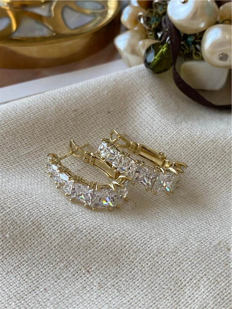 VIP 14K Kare Taşlı Sail Küpe