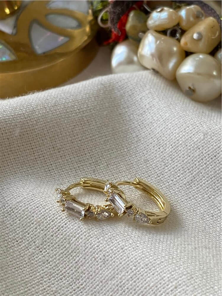 VIP 14K Kesme Taşlı Mini Halka Küpe