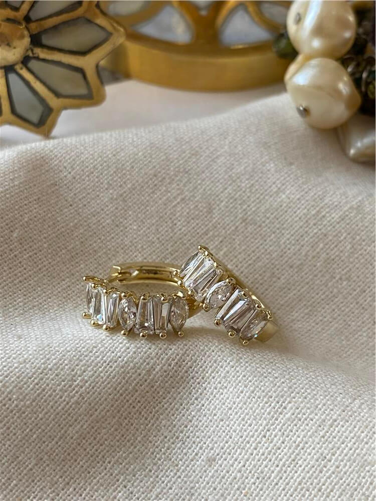 VIP 14K Kesme Taşlı Mini Halka Küpe