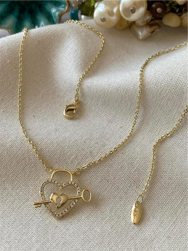 VIP 14K Key of the Heart Kolye