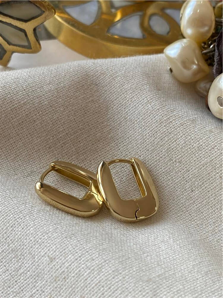 VIP 14K Mini Oval Küpe