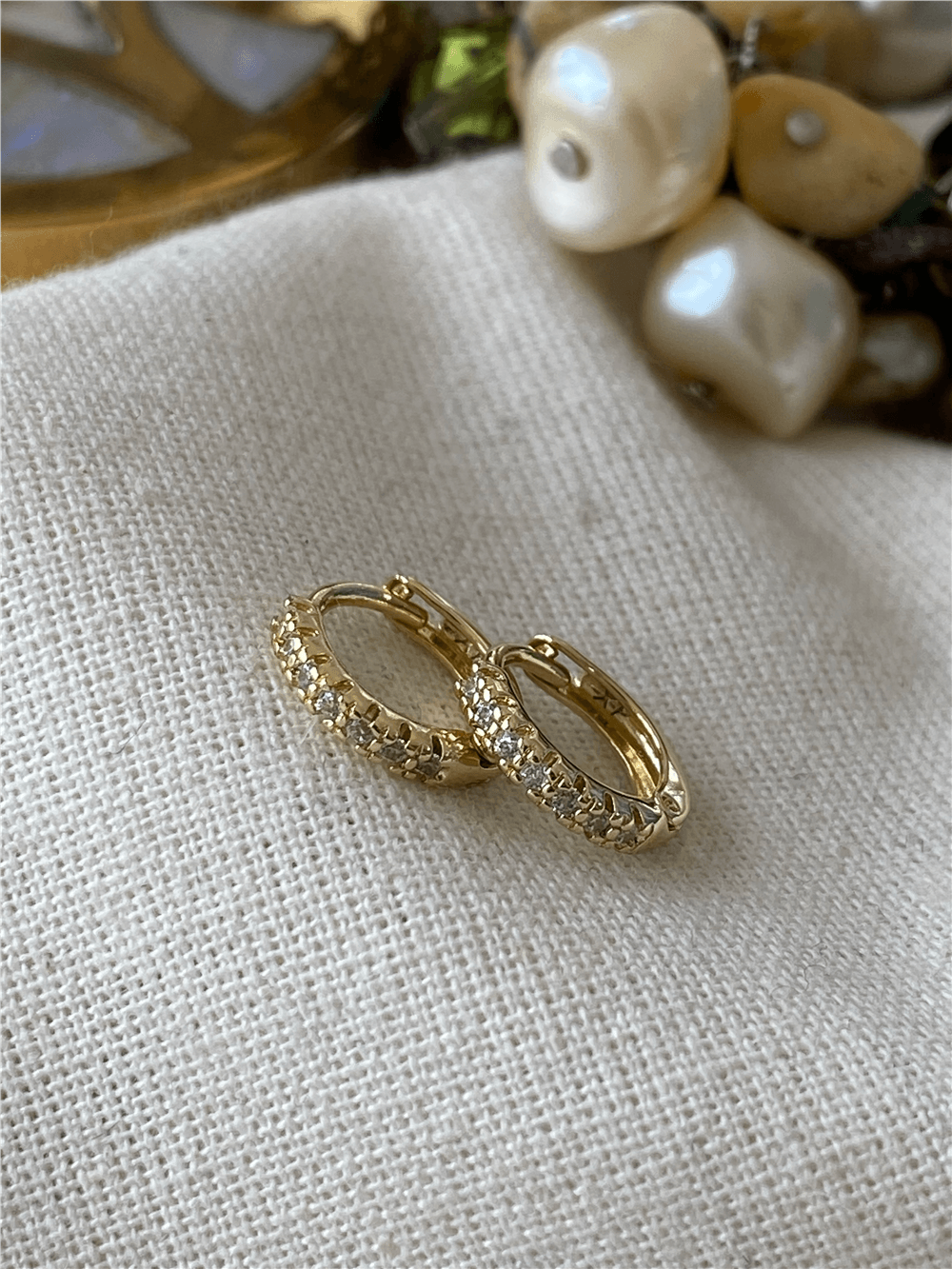 VIP 14K Mini Taşlı Küpe