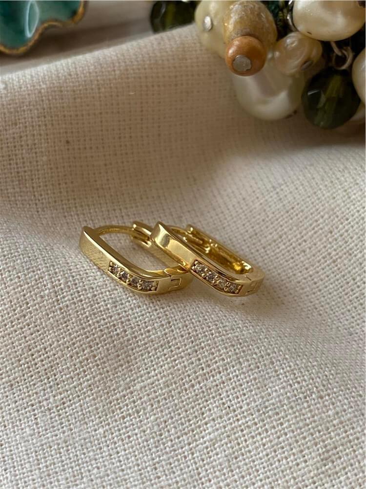 VIP 14K Mini Taşlı Oval Küpe