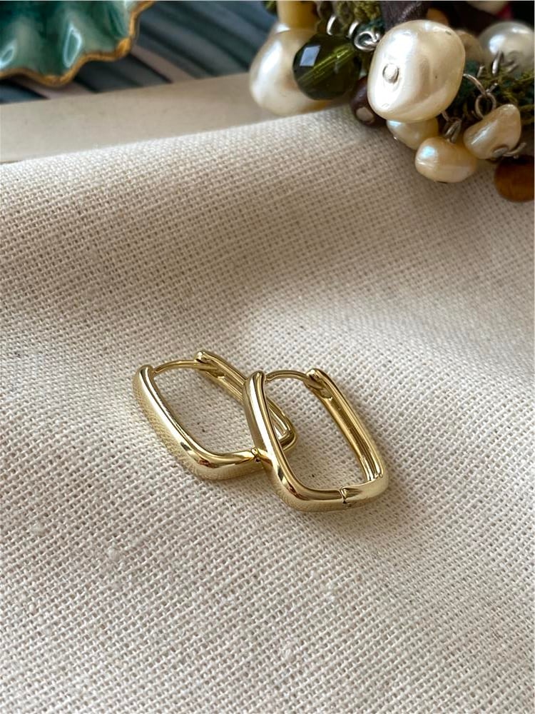 VIP 14K Oval Küpe