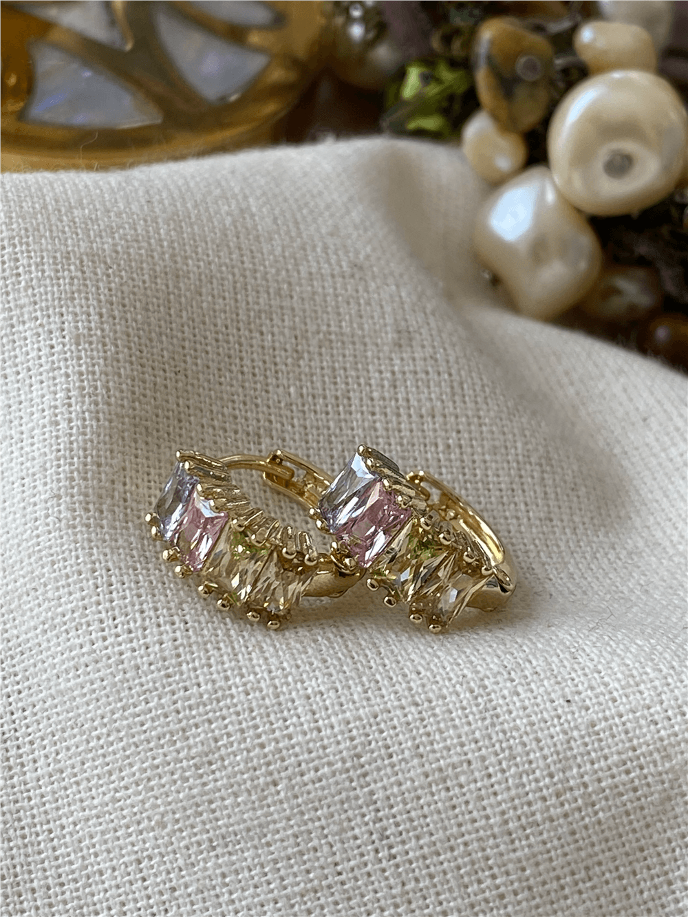 VIP 14K Pastel Kesme Taşlı Mini Halka Küpe