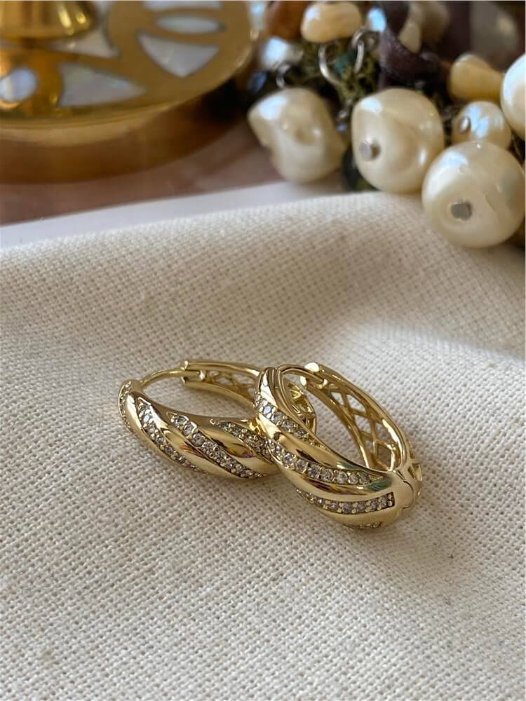 VIP 14K Sarmal Taşlı Küpe