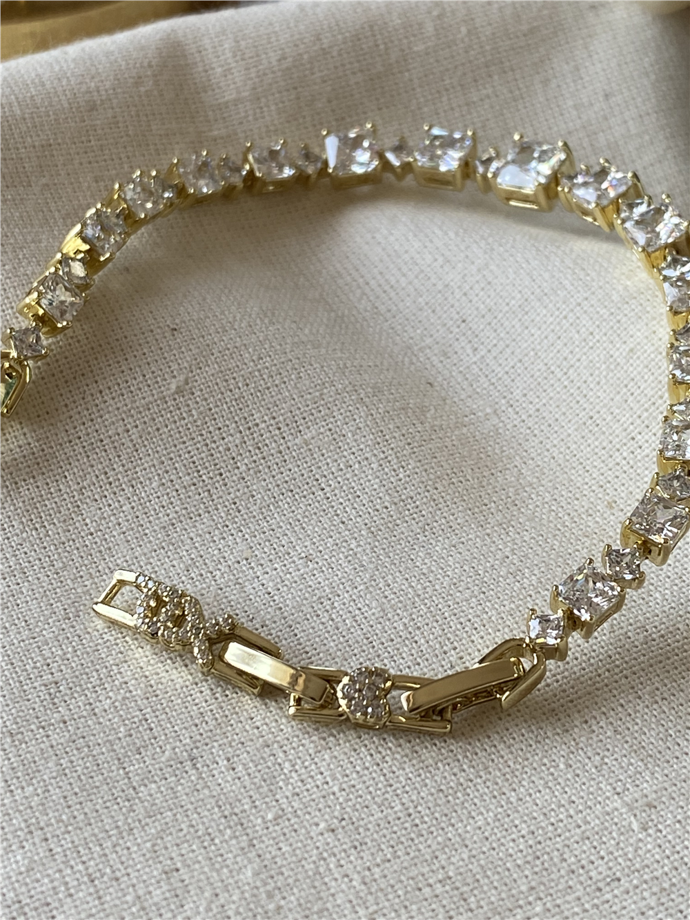 VIP 14K Sıralı Kare Taş Bileklik