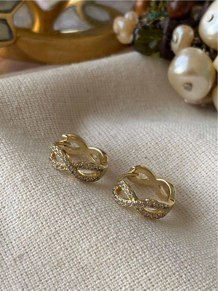 VIP 14K Sonsuzluk Model Mini Halka Küpe