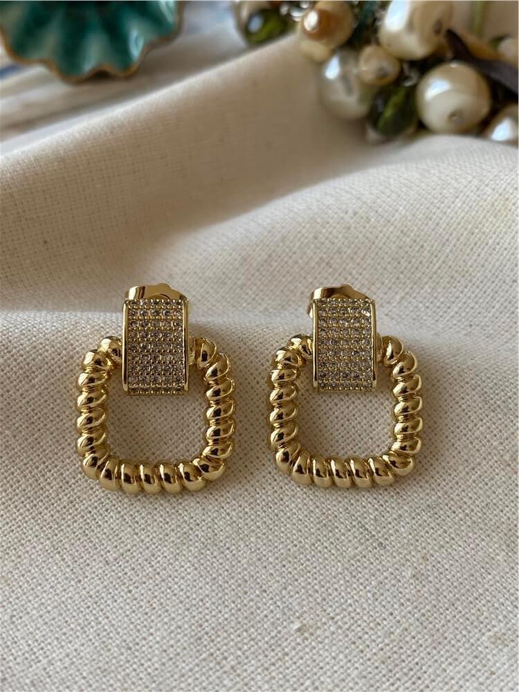 VIP 14K Taşlı Burgu Kare Küpe