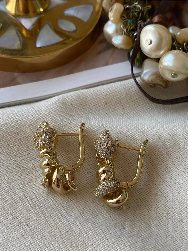 VIP 14K Taşlı Burma Tasarım Küpe