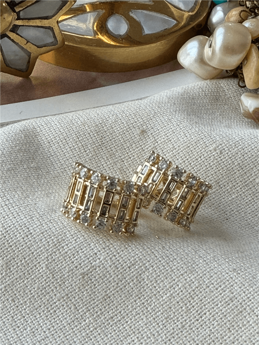 VIP 14K Taşlı Corona Küpe