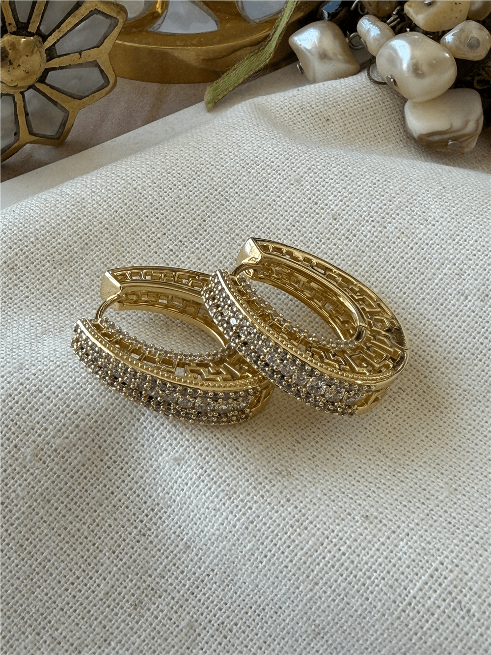 VIP 14K Taşlı Greek Desenli Küpe