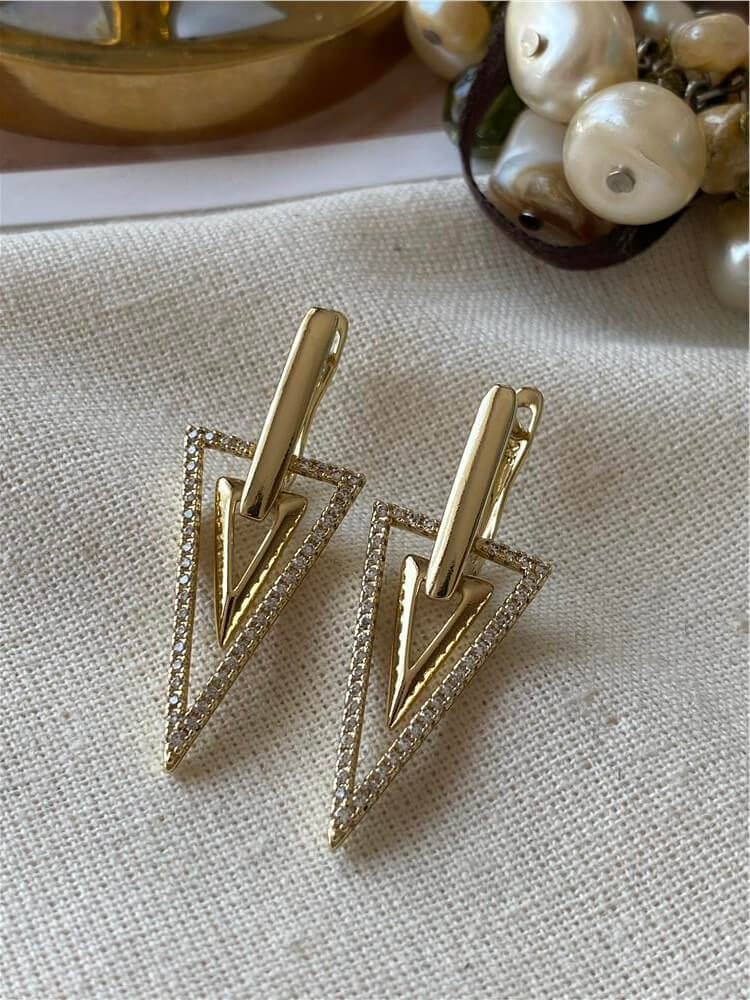 VIP 14K Taşlı İç İçe Üçgen Küpe