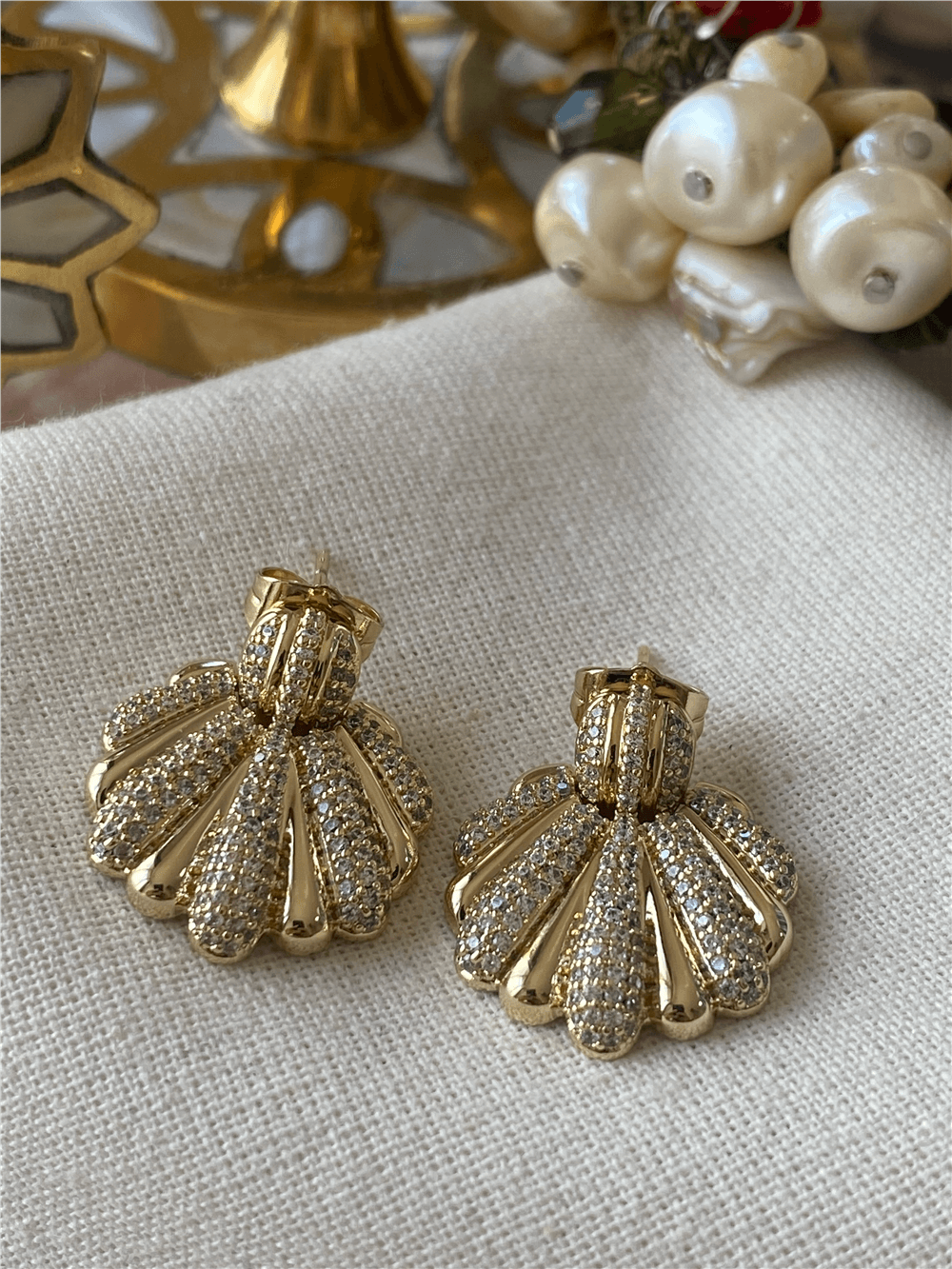 VIP 14K Taşlı İstiridye Küpe