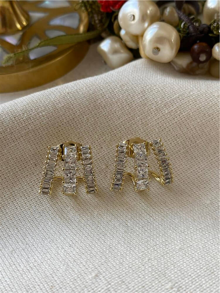 VIP 14K Taşlı Kaburga Küpe