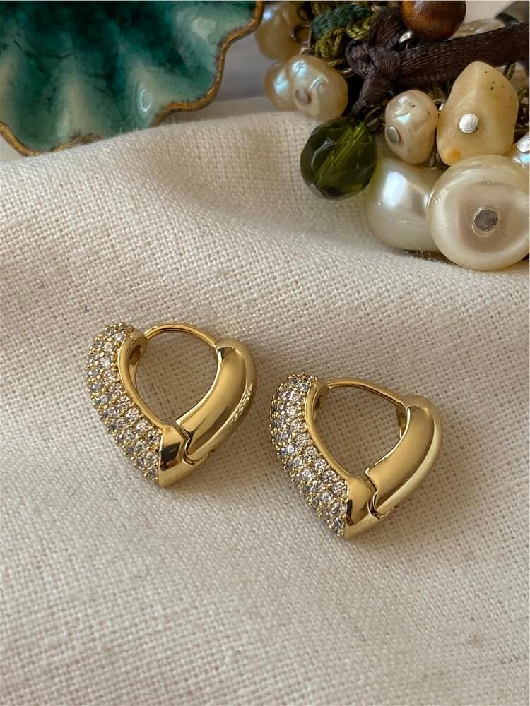 VIP 14K Taşlı Kalp Model Küpe