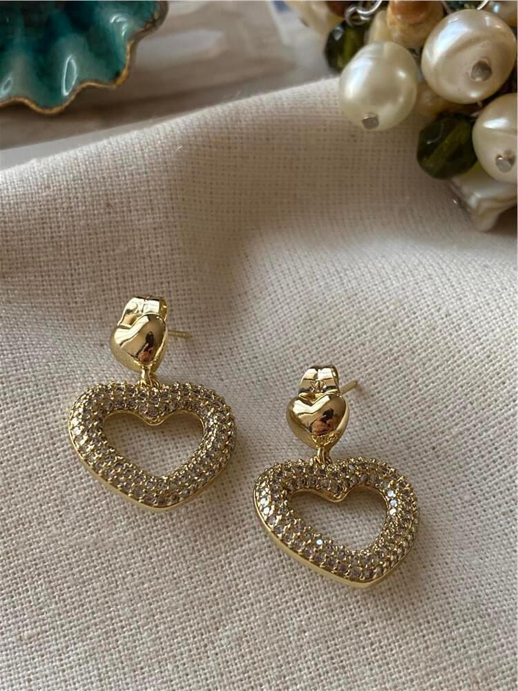 VIP 14K Taşlı Kalp Sallantılı Küpe