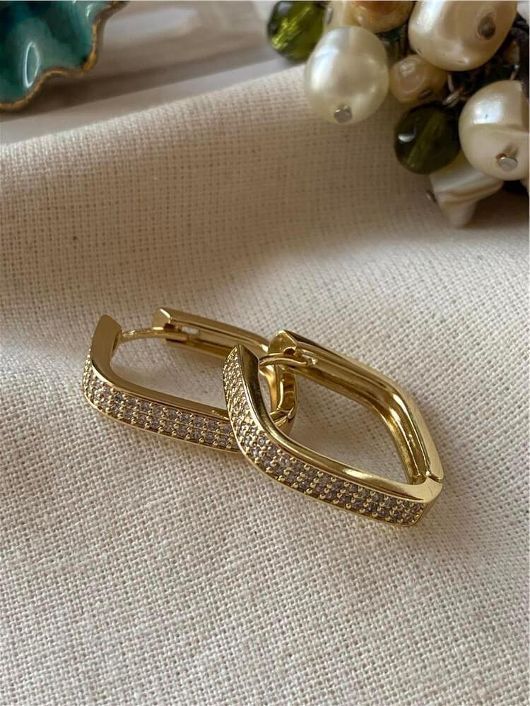 VIP 14K Taşlı Kare Küpe