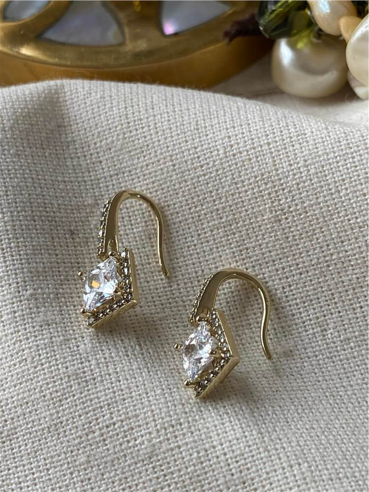 VIP 14K Taşlı Kare Küpe