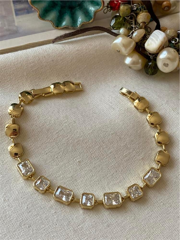 VIP 14K Taşlı Kare Model Bileklik