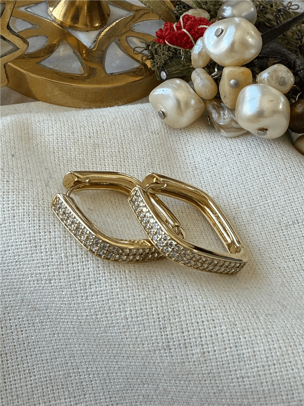 VIP 14K Taşlı Karo Küpe