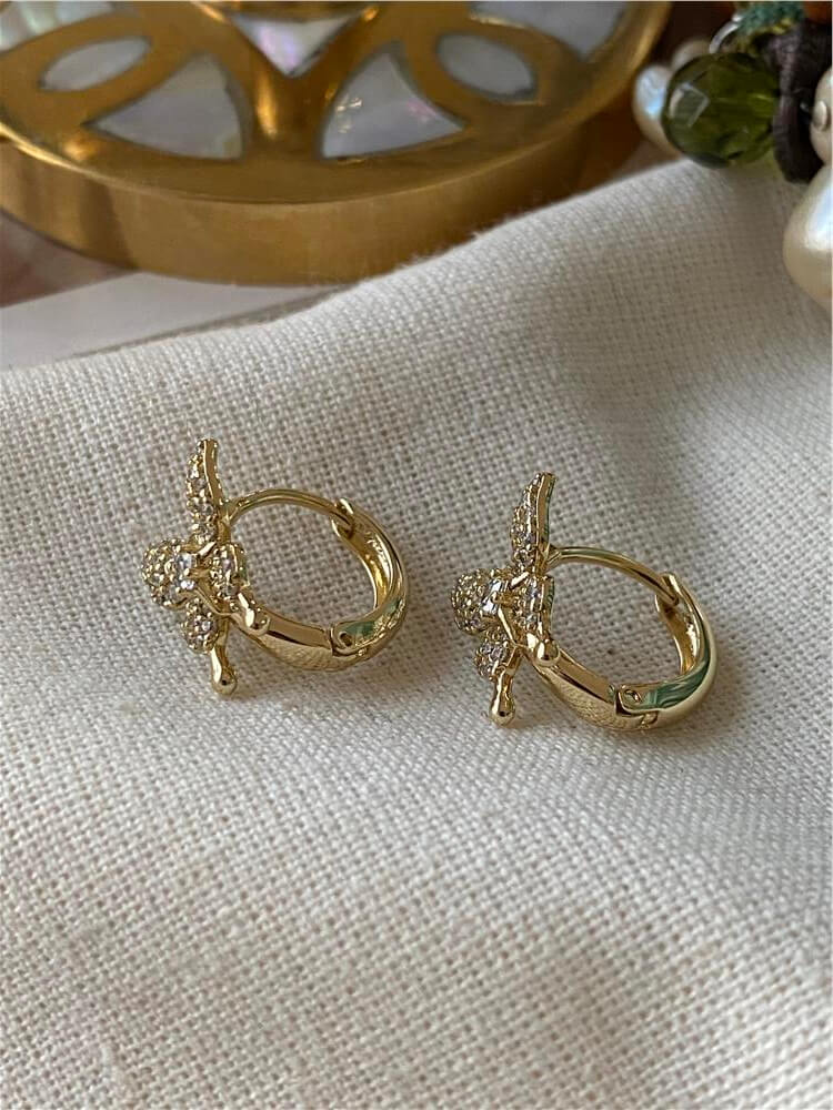 VIP 14K Taşlı Kelebek Detaylı Mini Halka Küpe