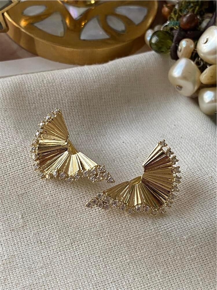 VIP 14K Taşlı Kıvrımlı Plaka Küpe
