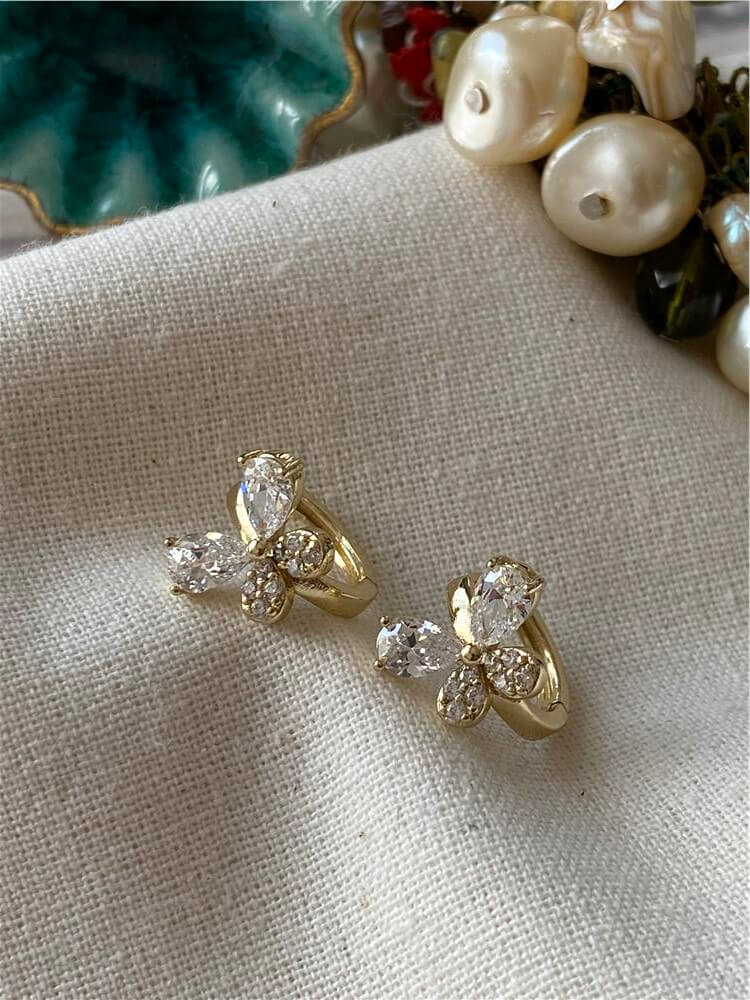 VIP 14K Taşlı Mini Kelebek Küpe