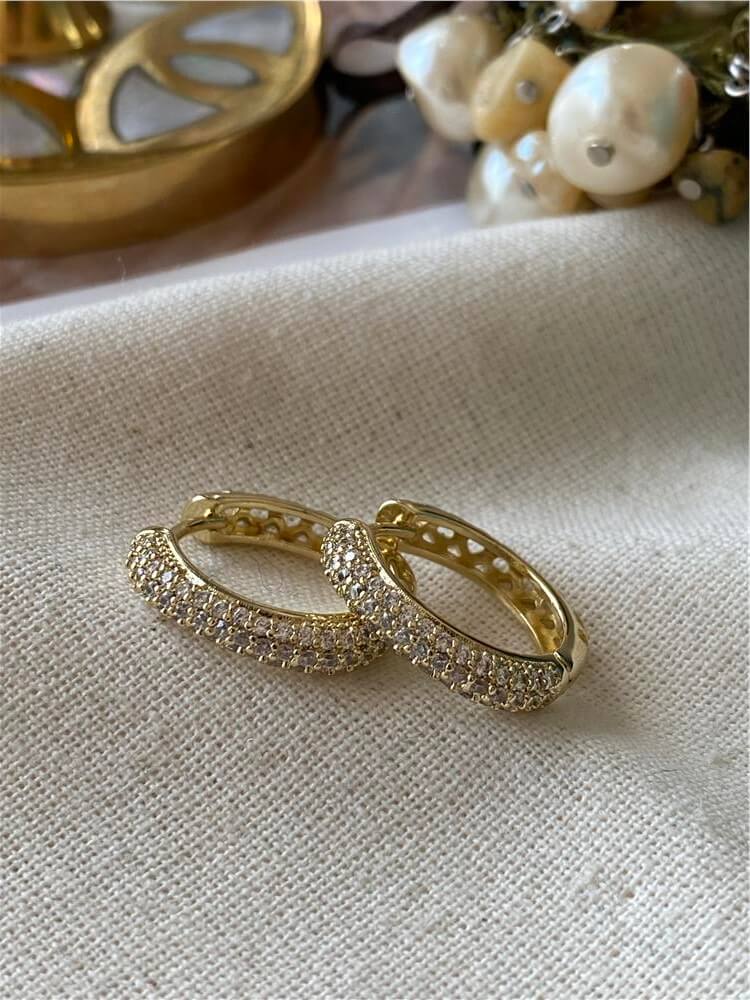 VIP 14K Taşlı Oval Kare Küpe