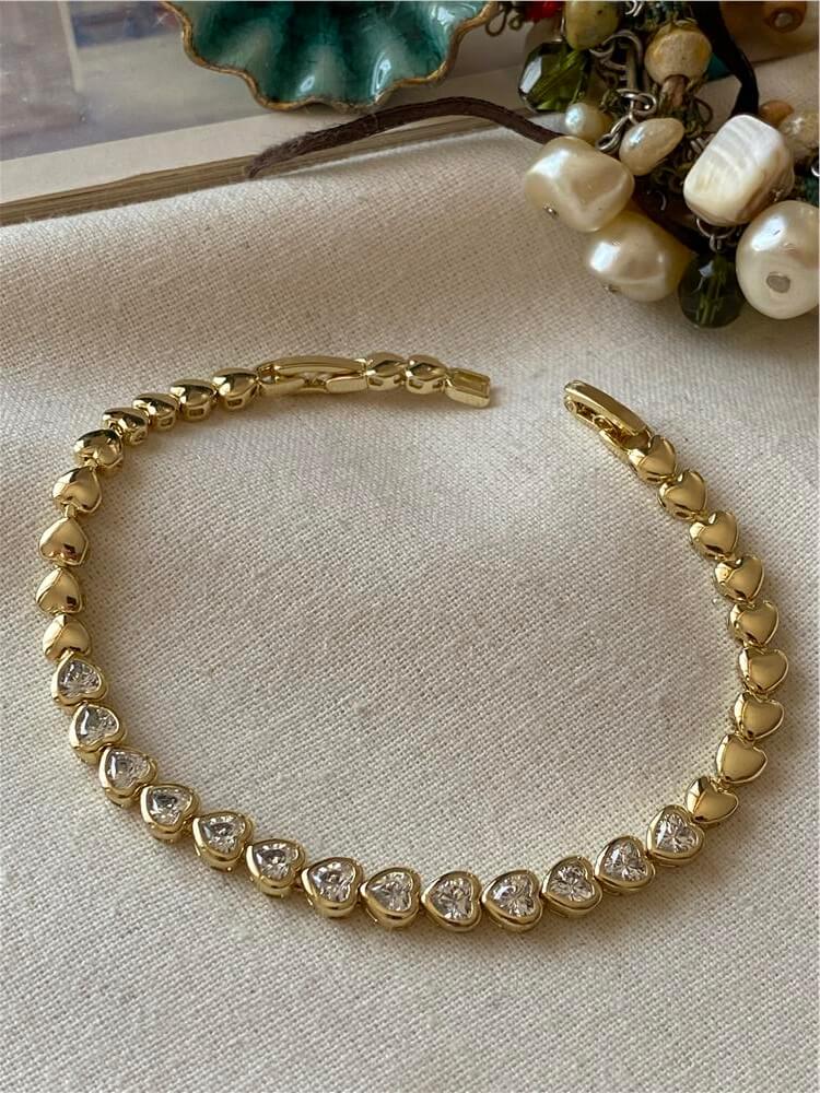 VIP 14K Taşlı Sıralı Kalpler Bileklik