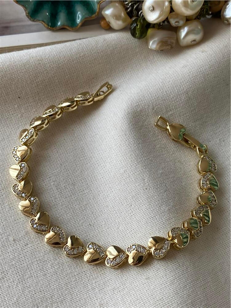 VIP 14K Taşlı Sıralı Kalpler Bileklik