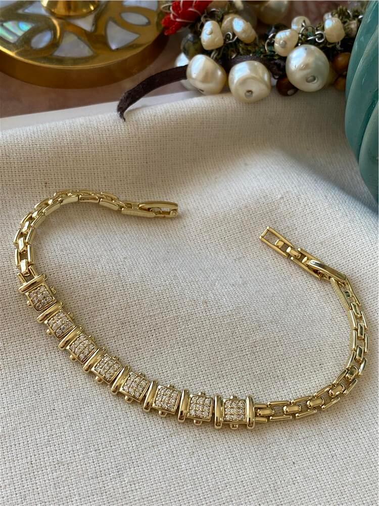 VIP 14K Taşlı Sıralı Kare Bileklik