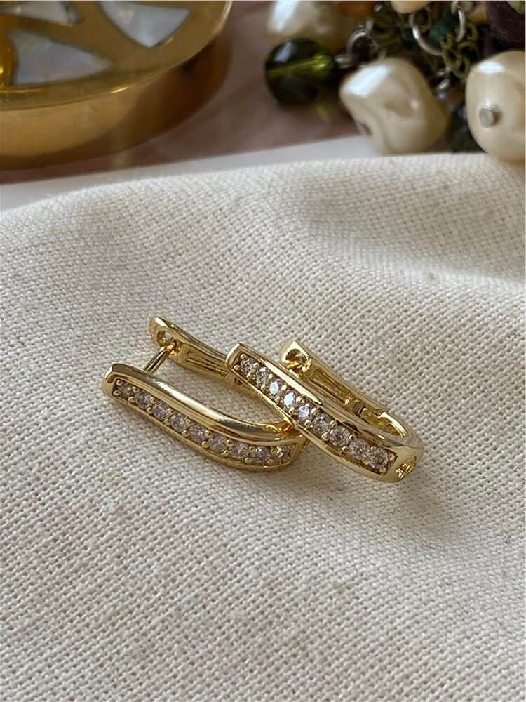 VIP 14K Taşlı U Model Küpe
