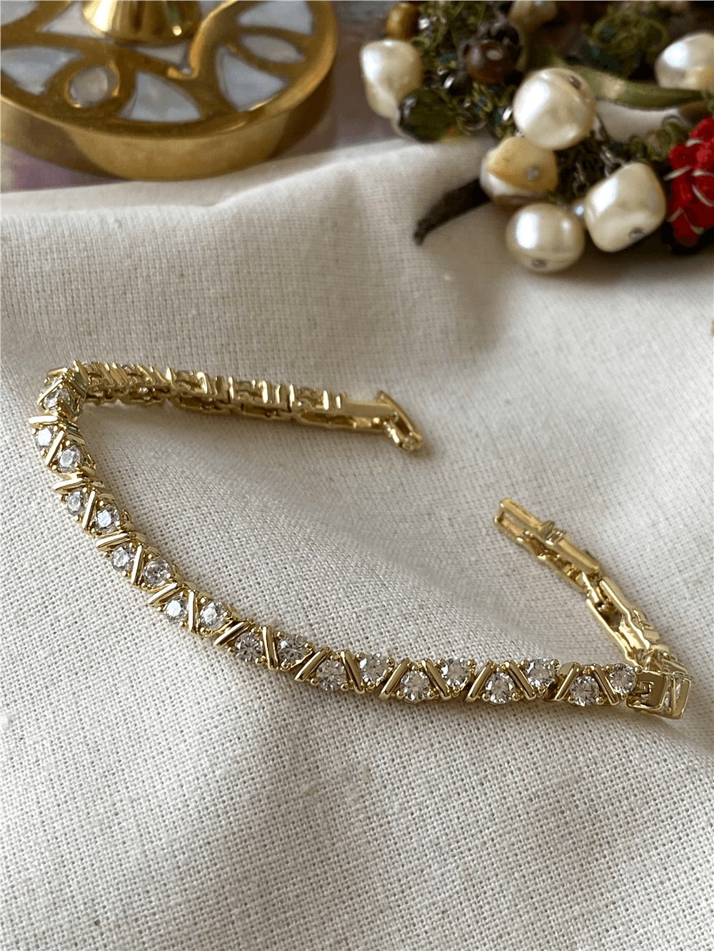 VIP 14K Tektaşlı V Model Bileklik