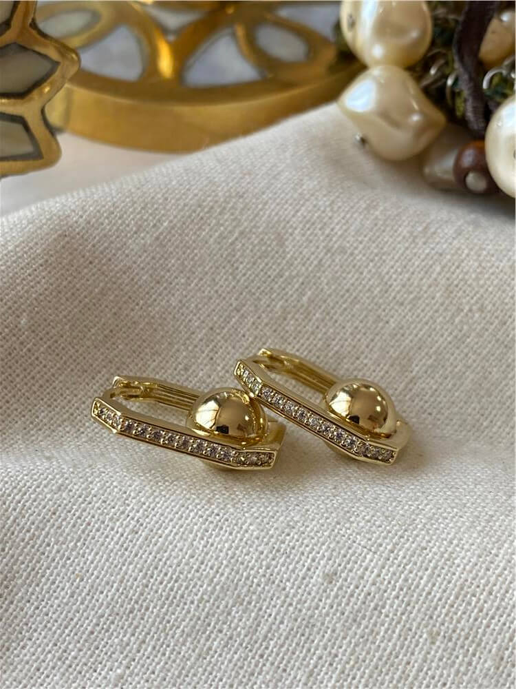 VIP 14K Topçuk Detaylı Altıgen Küpe