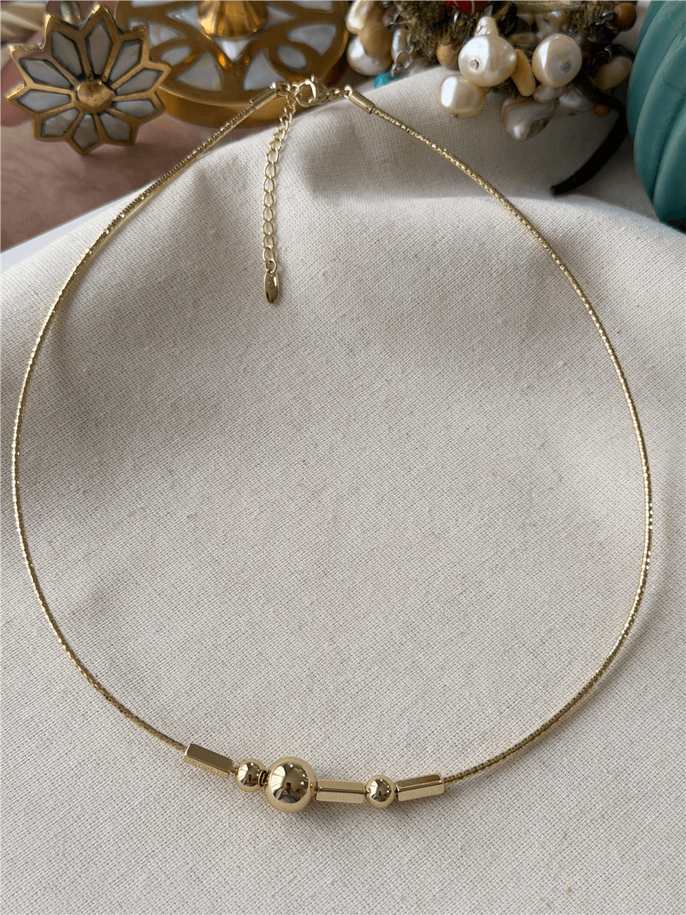 VIP 14K Topçuk Detaylı Choker Kolye