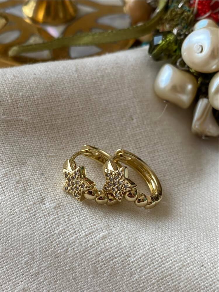 VIP 14K Yıldız Detaylı Mini Halka Küpe